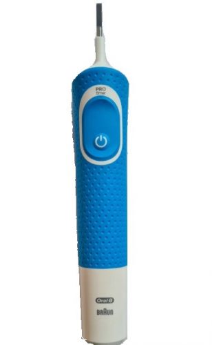  Vitality 100 zobna ščetka BRAUN Oral-B 3710 BLU 2N