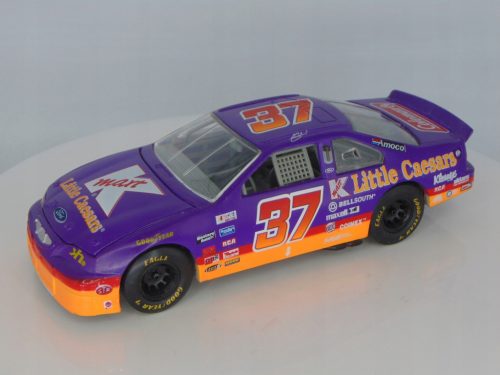  RACING CHAMPIONS 1996 ANDRETTI #37 NASCAR 1:24